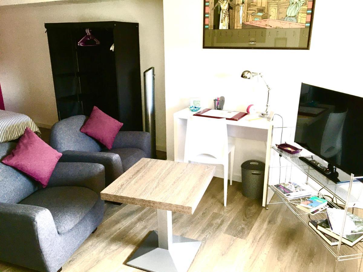 Les Chambres Lauryvan Saint-Junien Esterno foto