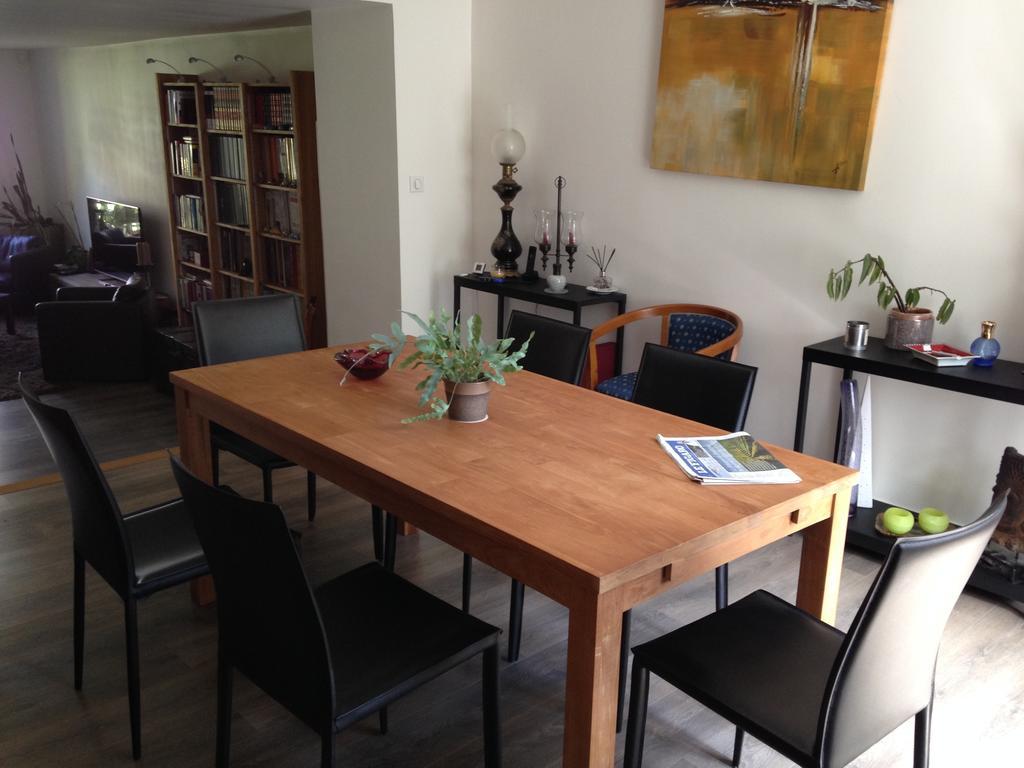 Les Chambres Lauryvan Saint-Junien Esterno foto