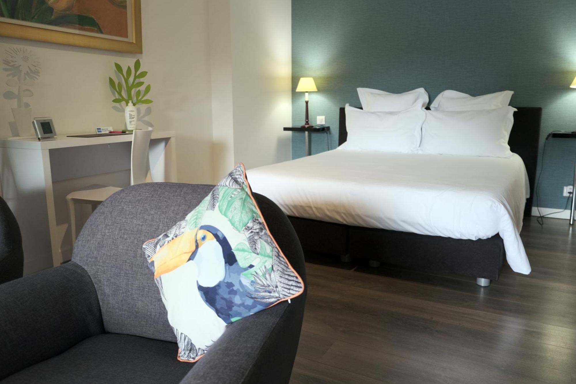 Les Chambres Lauryvan Saint-Junien Esterno foto