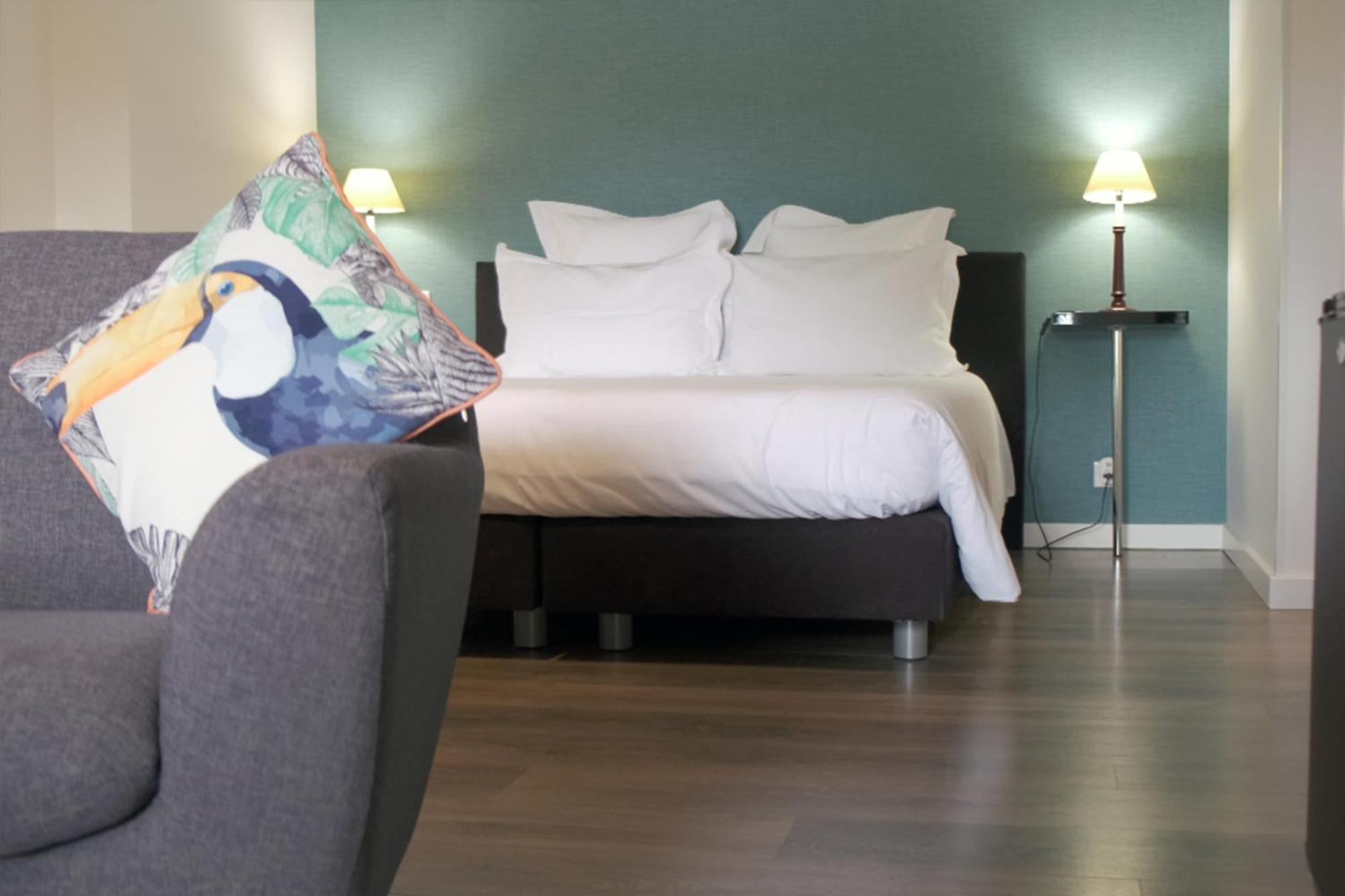 Les Chambres Lauryvan Saint-Junien Esterno foto
