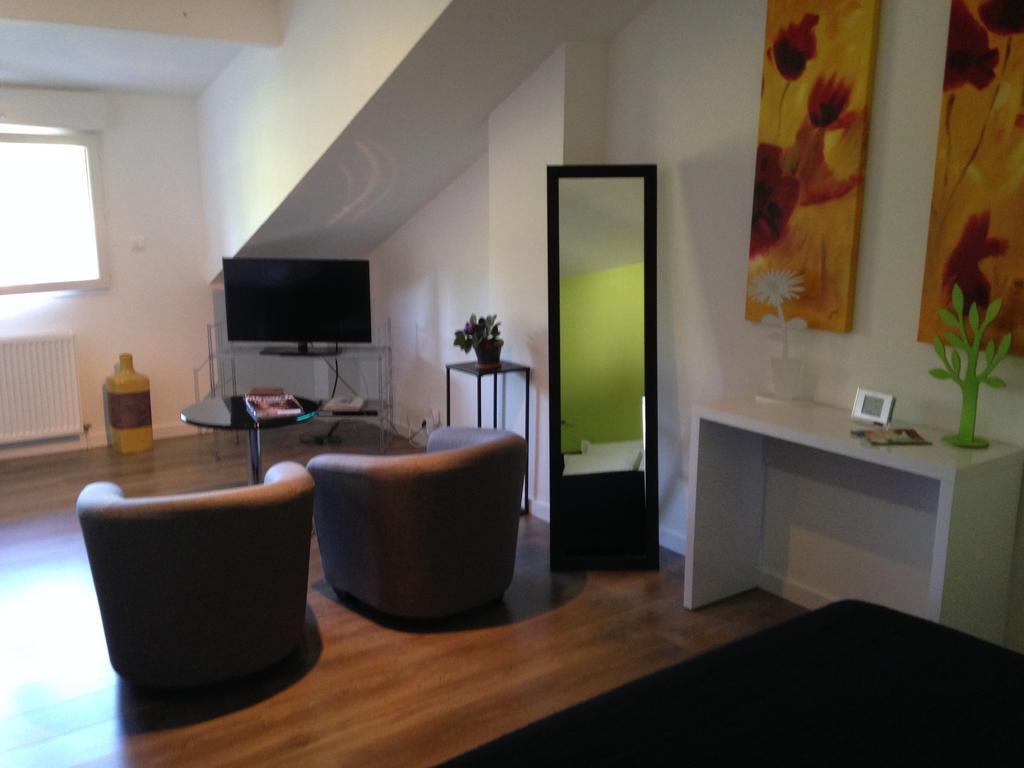 Les Chambres Lauryvan Saint-Junien Camera foto